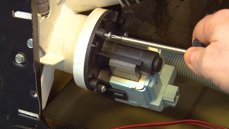 How to Use a Multimeter to Test the Drain Pump on Your Washing Machine