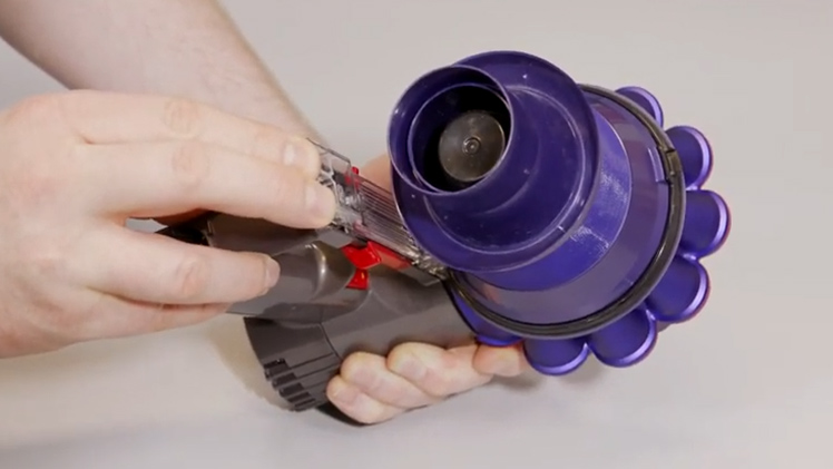 Remove the cyclone from the motor