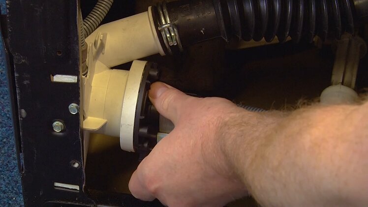 How to Use a Multimeter to Test the Drain Pump on Your Washing Machine