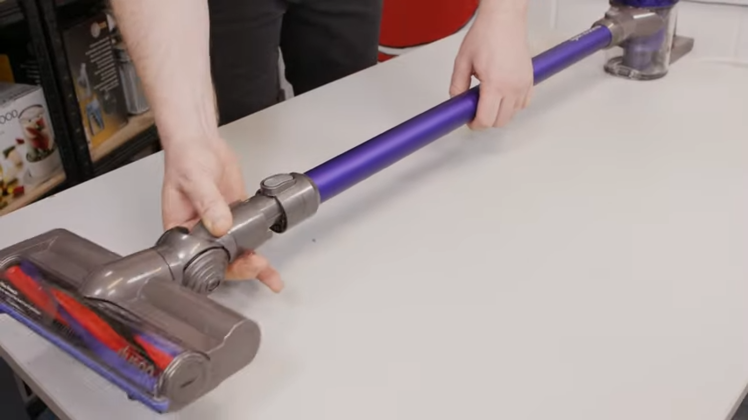 Reconnect the motorhead to the wand and test to see the if brushbar is now spinning as it should